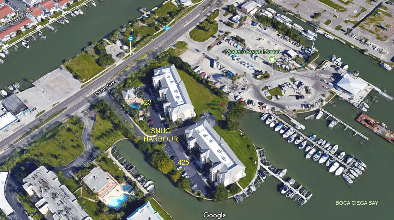 Aerial photo of Snug Harbour (423&425)