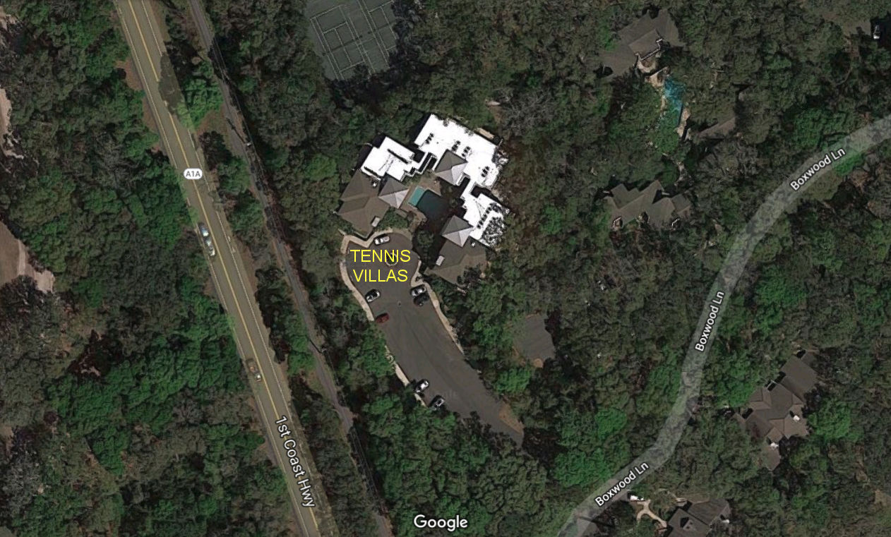 Aerial photo of Tennis Villas