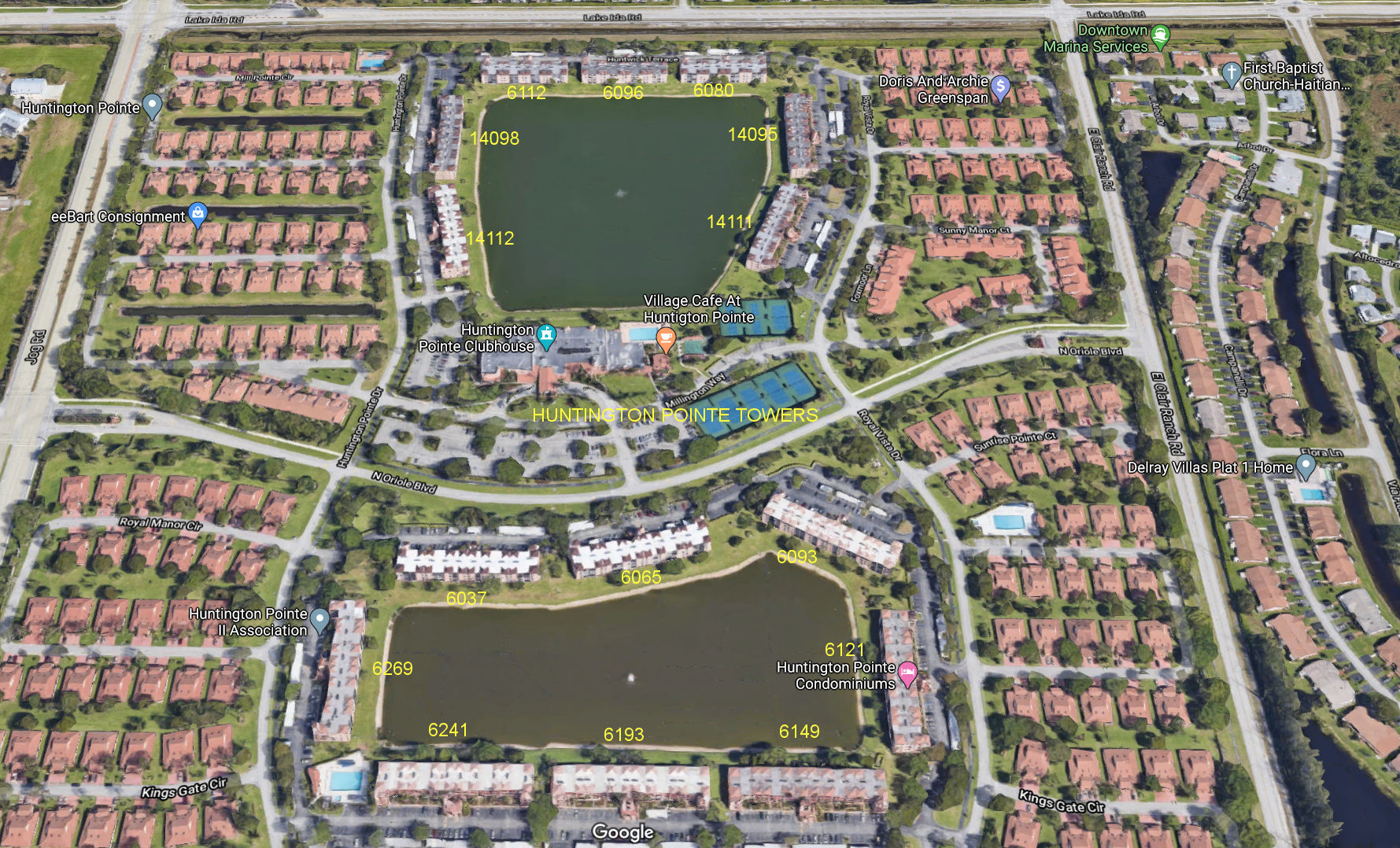 Aerial photo of Huntington Pointe Towers