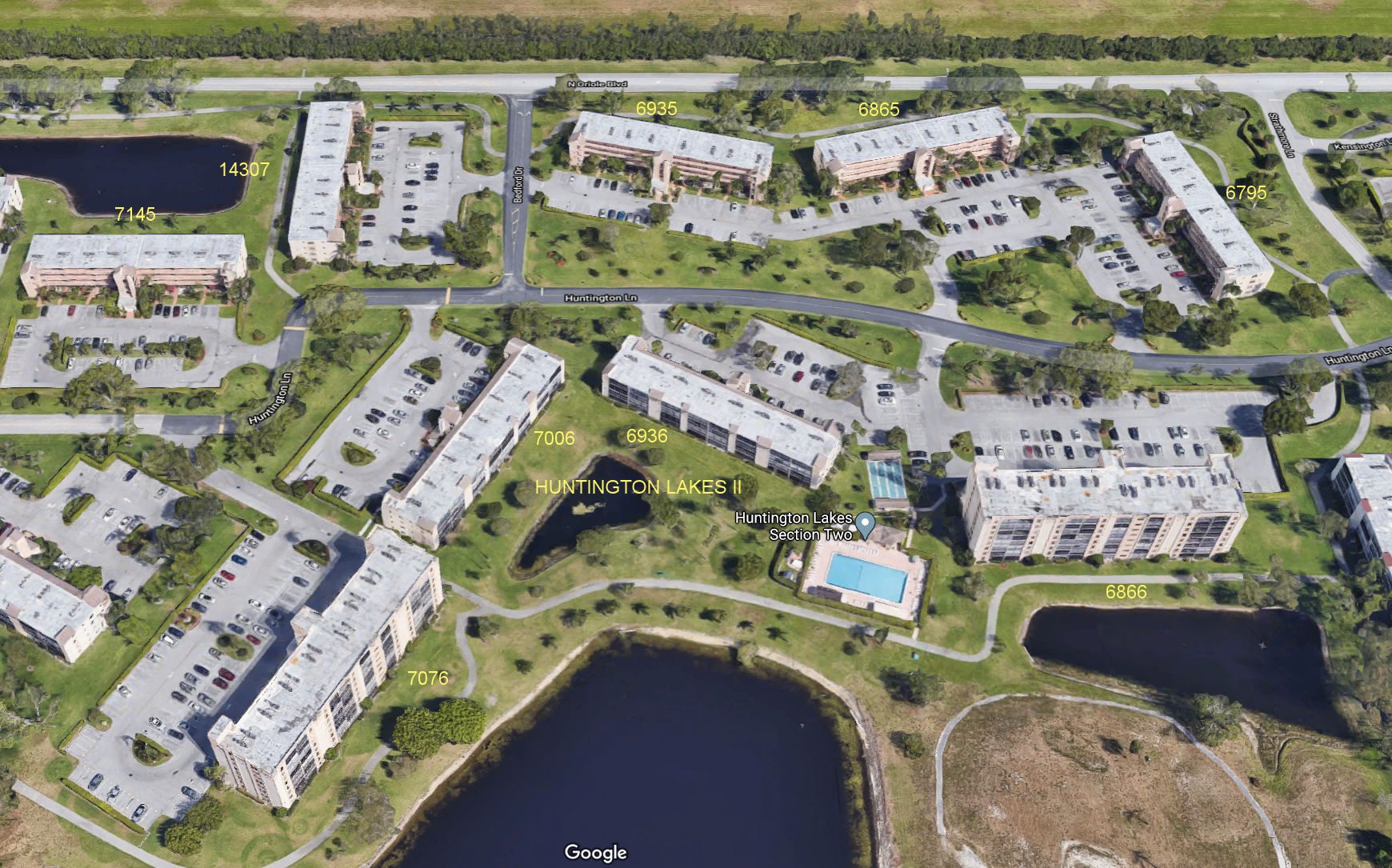 Aerial photo of Huntington Lakes II